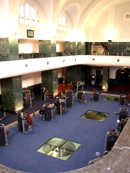 Ehemalige Schwimmhalle
